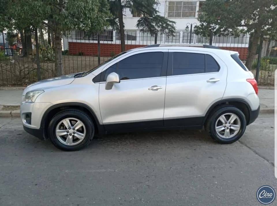 Vendo Chevrolet Tracker LTZ 2014 6