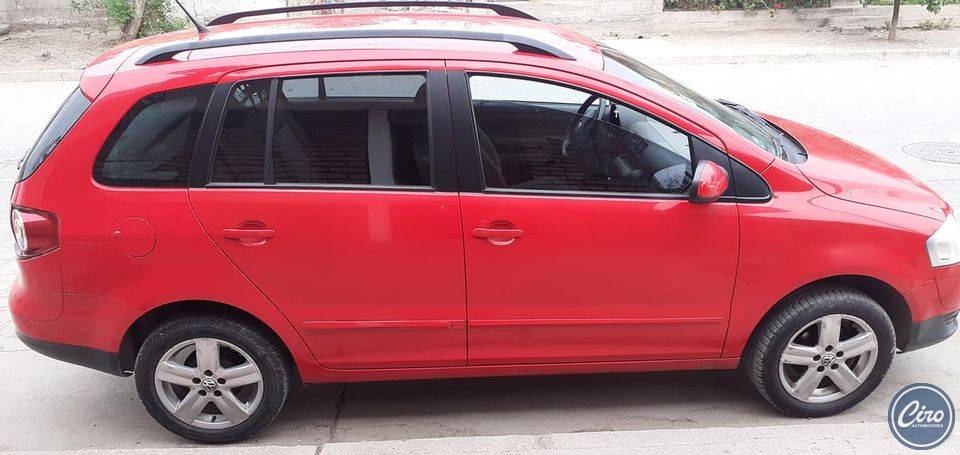 VW SURAN MODELO 2010 FULL FULL 1