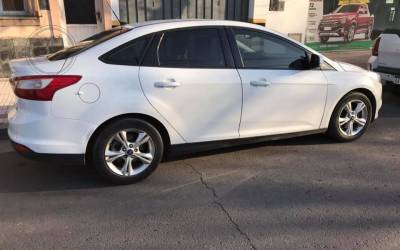 Ford Focus SE PLUS