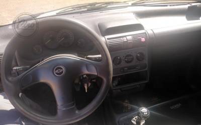 Corsa a/a y dirección 2005