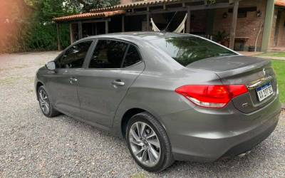 Citroen C4 Lounge 1.6 THP Automático. Año 2016