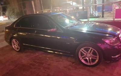 M Benz C 250 con equipamiento AMG 2012