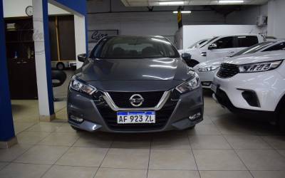 Nissan VERSA ADVANCE CVT