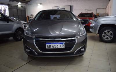 Peugeot 208 FELINE 1.6