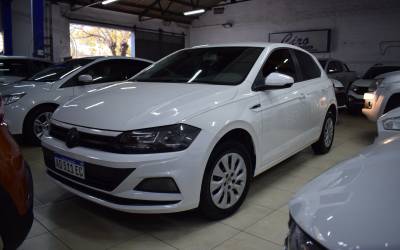 Volkswagen POLO TRENDLINE1.6 MSI MT