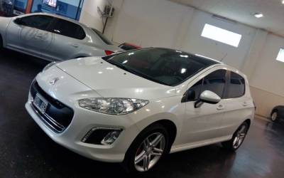 Peugeot 308 FELINE