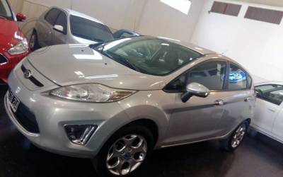 Ford FIESTA TITANIUM