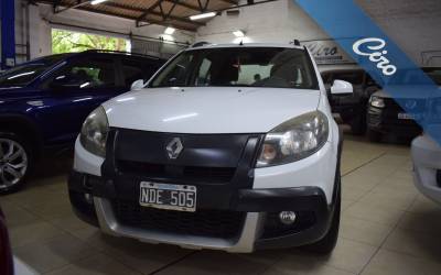 Renault SANDERO STEPWAY PRIVILEGE NAV